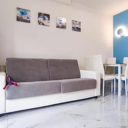 Patrizia Apartment *